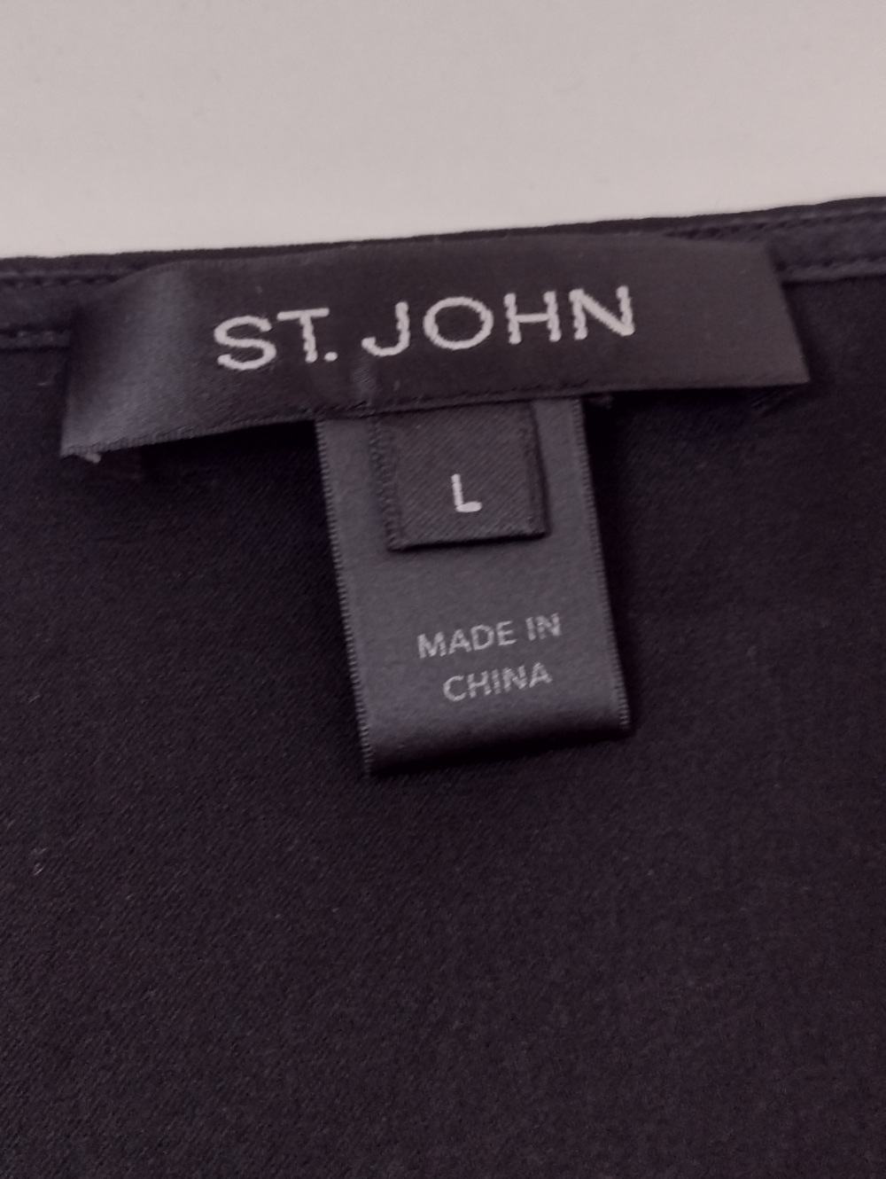 St. John Black Satin Scoop Neck Tank - Picture 3 of 8
